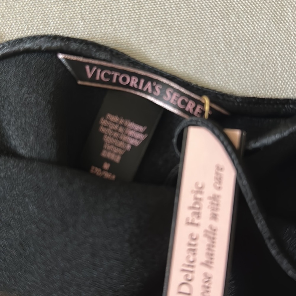 Victoria secret M silk slip new - Picture 3 of 4